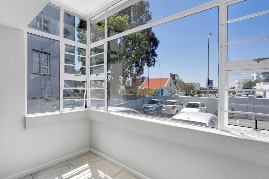 To Let 2 Bedroom Property for Rent in Zonnebloem Western Cape